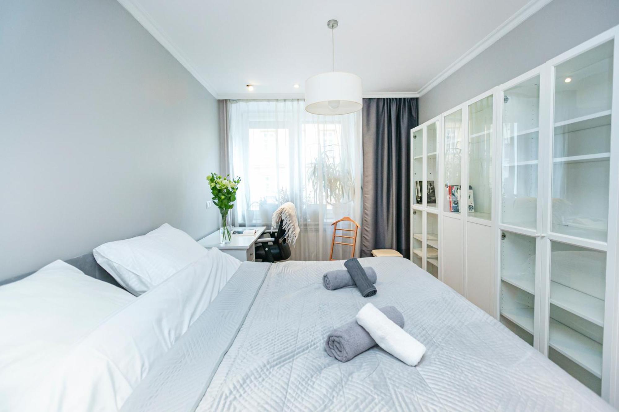 Apartament Wilcza 10 - Bezplatny Parking - Free Parking - Better Warszawa